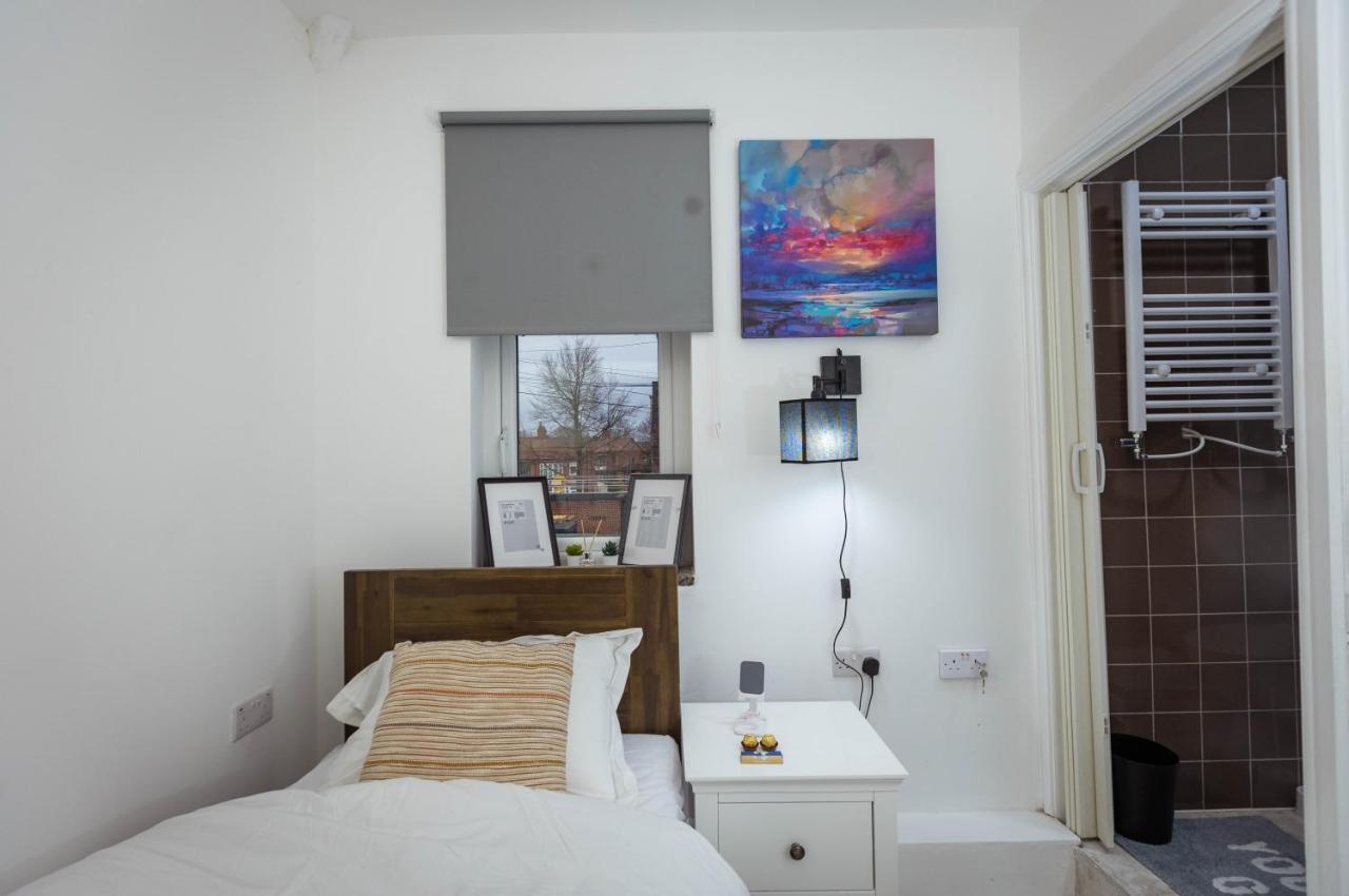 Airstaybnb Манчестър Екстериор снимка