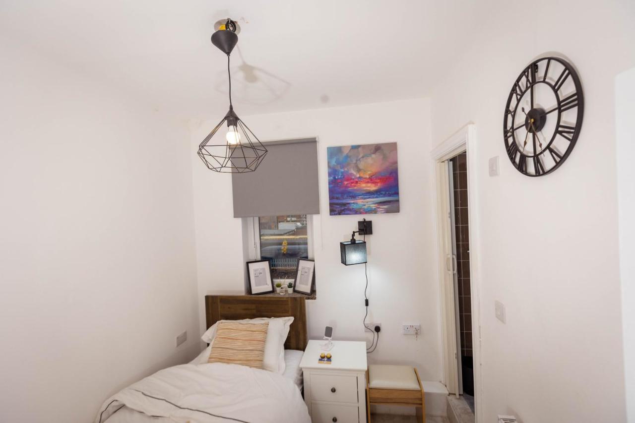 Airstaybnb Манчестър Екстериор снимка